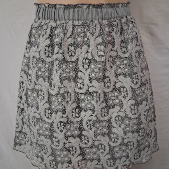 J. Crew Gray and White Lace Mini Skirt Size 0 - Picture 16 of 16
